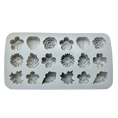 Load image into Gallery viewer, Big Country Raw - Moule Silicone - Gros Poisson Patte Os pour chien Big Country Raw