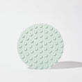 Load image into Gallery viewer, Tapis de léchage Essaim Menthe - Livora-Woouf 2.0